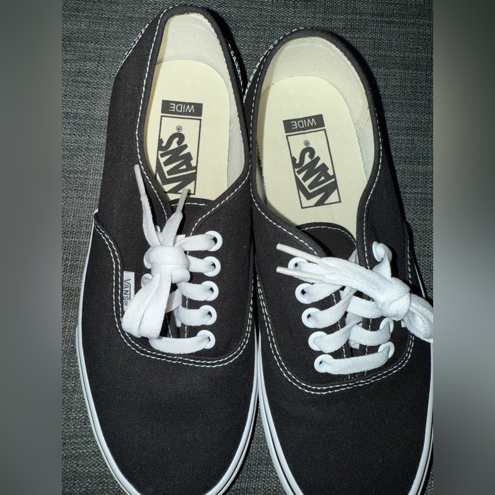Vans authentic shoes 
Brand new. Never worn.